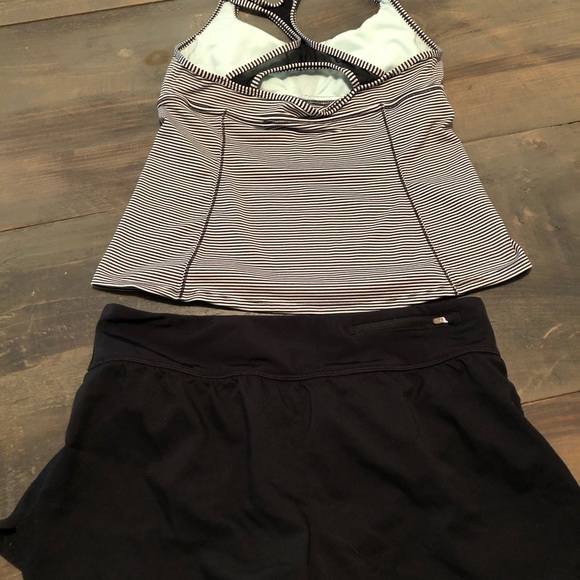 Nike tankini too and shorts swim bottoms - Picture 2 of 2